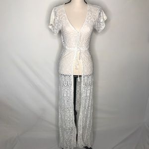 Kendall & Kylie White Cover up